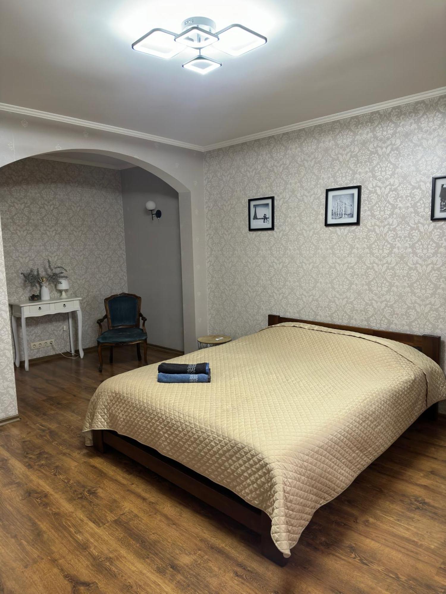 1Кім В Центрі,Вул.Набережна Rivne Bagian luar foto
